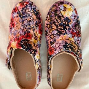 Fit Flop Gogh Pro Flowercrush Oyster Pink Clogs 7